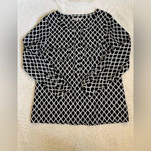 GAP Long-Sleeve Blouse Front Chest Pockets Half-Button Down Black & White